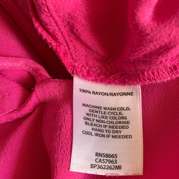 Cute cold shoulder pink top - Picture 5 of 5